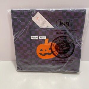 Lug Runner Tote HSQP- Purple Checkered Tote with Orange Jack-O'-Lantern NWT